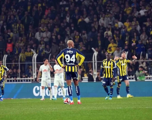 Fenerbah&ccedil;e, evinde 5. kez puan kaybetti

