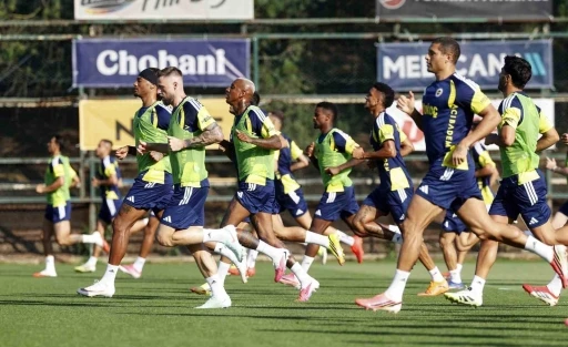 Fenerbah&ccedil;e, Gornik Zabrze ma&ccedil;ının hazırlıklarını s&uuml;rd&uuml;rd&uuml;
