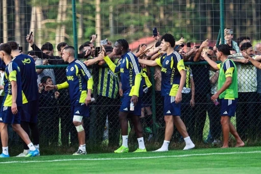 Fenerbah&ccedil;e, g&uuml;n&uuml; &ccedil;ift antrenmanla tamamladı
