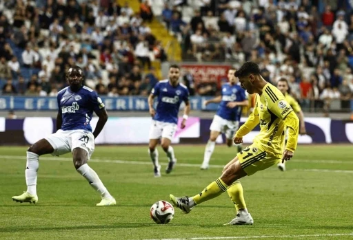 Fenerbah&ccedil;e, Kasımpaşa&rsquo;yı konuk edecek
