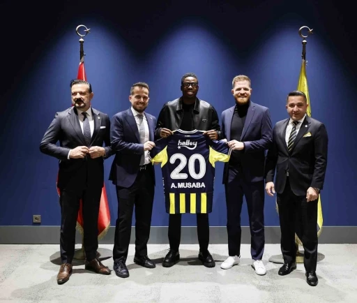 Fenerbah&ccedil;e, Musaba&rsquo;yı renklerine bağladı
