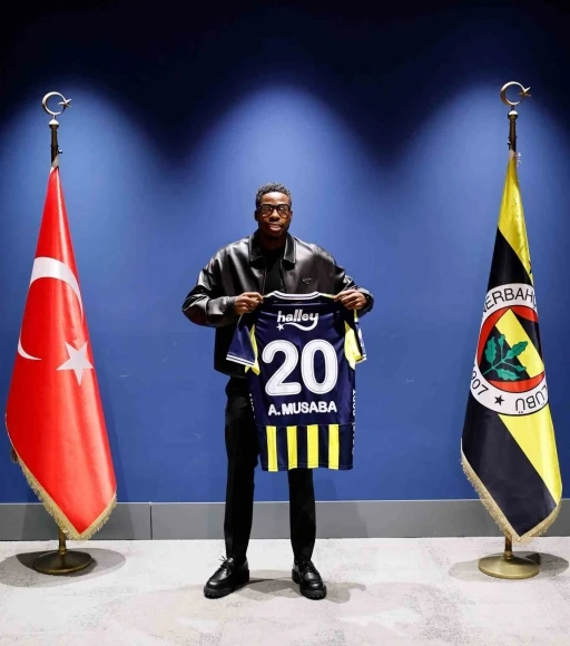 Fenerbah&ccedil;e&rsquo;nin 8. Hollandalı oyuncusu: Anthony Musaba
