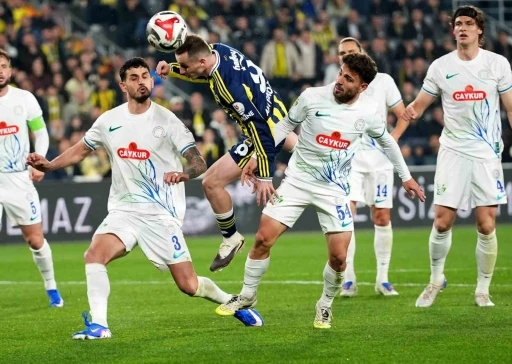 Fenerbah&ccedil;e&rsquo;nin Rizespor&rsquo;a karşı 13 ma&ccedil;lık serisi sona erdi

