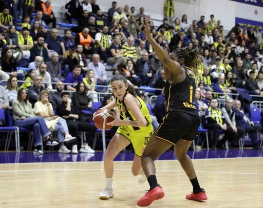Fenerbah&ccedil;e seride 2-0 &ouml;ne ge&ccedil;ti
