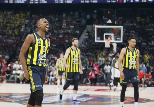 Fenerbahçe, THY Euroleague’de kupa için parkede
