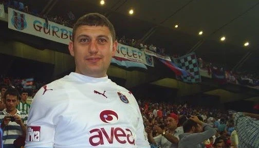 Fenerbahçe-Trabzonspor maçını izlerken fenalaştı, yoğun bakıma alındı
