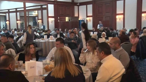 Fenerbah&ccedil;eli boks&ouml;rler iftarda buluştu
