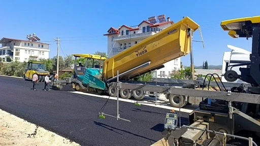 FETHİYE TOPTANCI HAL B&Ouml;LGESİNDE YOLLAR YENİLENİYOR