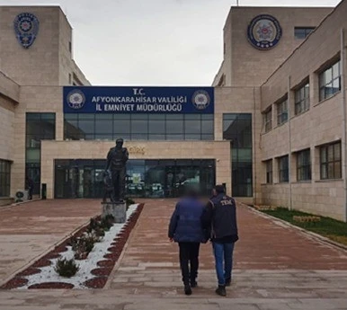 FET&Ouml;&rsquo;den aranan şahsı polis yakaladı
