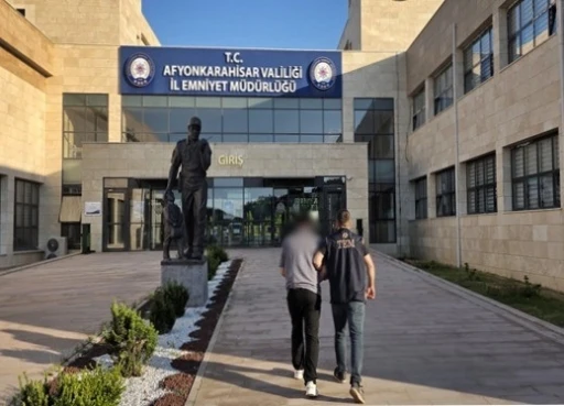 FET&Ouml;&rsquo;den hapis cezasıyla aranan şahsı polis yakaladı
