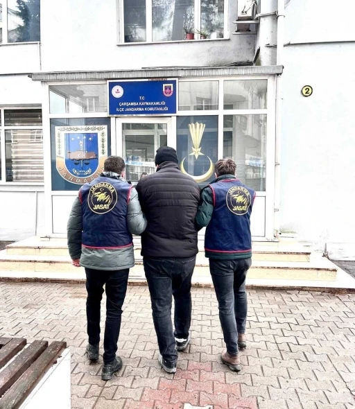 FET&Ouml; &uuml;yeliğinden 6 yıl 3 ay hapis cezası bulunan 2 firari yakalandı
