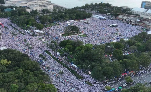 Filipinler’de 650 binden fazla kişi, yolsuzluk iddialarının ardından sokaklara döküldü
