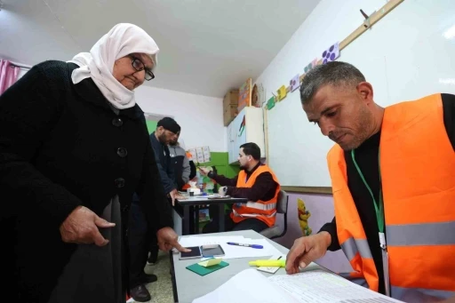 Filistin&rsquo;de yıllar sonra yapılan se&ccedil;imlerde "Abbas" &uuml;st&uuml;nl&uuml;ğ&uuml;
