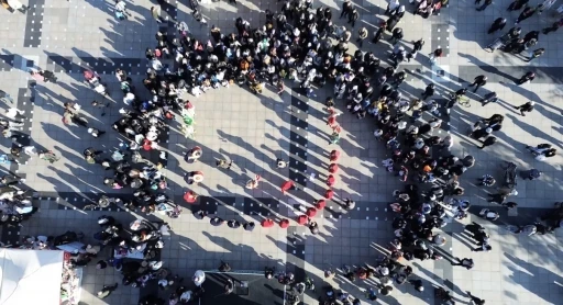 Filistin’e destek etkinliği yoğun ilgi gördü
