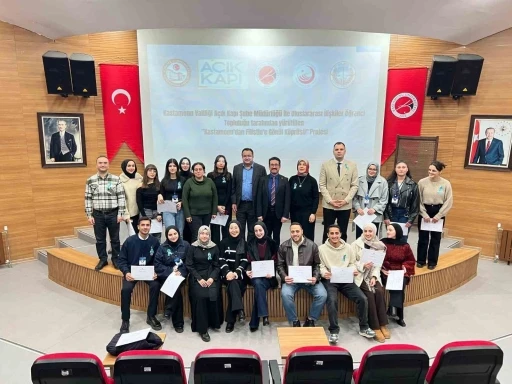 Filistin&rsquo;i anlatan resimlerin yer aldığı sergiye b&uuml;y&uuml;k ilgi
