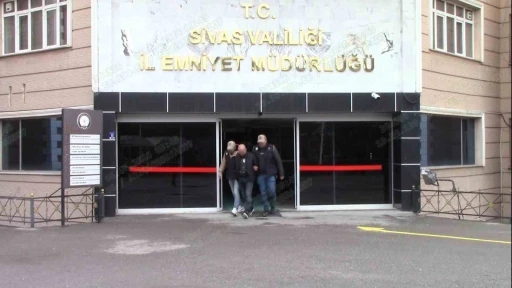 Firari FET&Ouml; &uuml;yesi Sivas&rsquo;ta yakalandı
