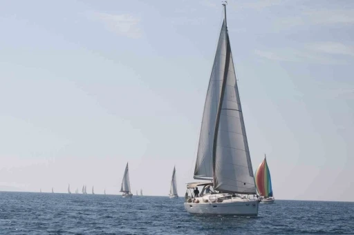 Foça, yelken şenliğine hazırlanıyor
