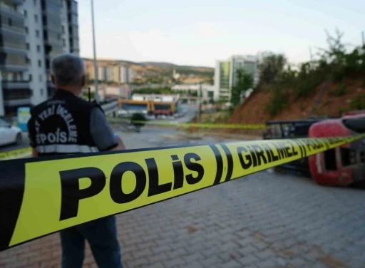Forkliftin altında kalan 16 yaşındaki sürücü hayatını kaybetti
