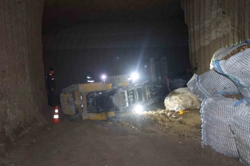 Forkliftin altında kalan iş&ccedil;i hayatını kaybetti
