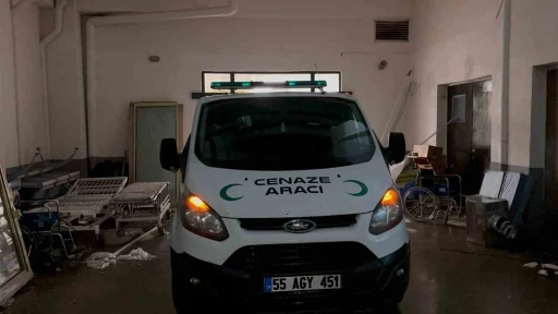 Fransa’daki yangında hayatını kaybeden 3 kardeş Rize’ye getirildi
