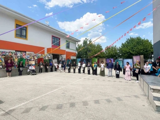 Frida Kahlo&rsquo;nun eserleri, Bursa&rsquo;da canlı tabloya d&ouml;n&uuml;şt&uuml;
