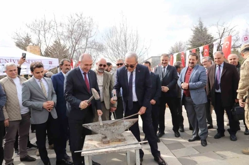 F&Uuml;&rsquo;de Nevruz Bayramı coşkuyla kutlandı
