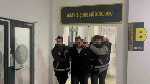 Futbolcunun aralarında bulunduğu 3 kişiyi silahla yaralayan 2 ş&uuml;pheli tutuklandı
