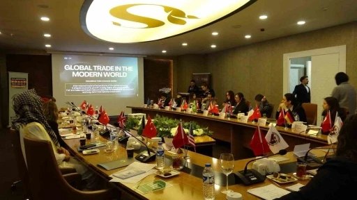 G-20 liderler zirvesi sim&uuml;lasyonu başarıyla ger&ccedil;ekleştirildi
