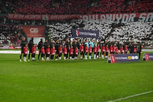 Galatasaray’da 2 değişiklik

