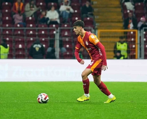 Galatasaray&rsquo;da Furkan Ko&ccedil;ak ile Yusuf Dağhan Kahraman ilk kez A takımda forma giydi
