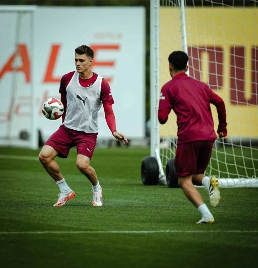 Galatasaray, Fenerbahçe derbisi hazırlıklarına başladı
