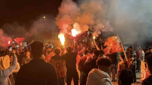 Galatasaray&rsquo;ın şampiyonluğu Adıyaman&rsquo;da kutlandı
