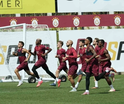 Galatasaray, Kayserispor maçı hazırlıklarına ara vermeden başladı

