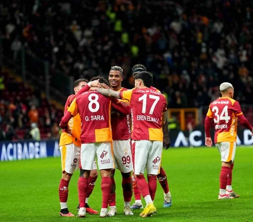 Galatasaray, ligde evinde 29 ma&ccedil;tır yenilmiyor
