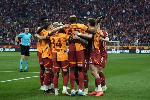 Galatasaray ligde evindeki yenilmezliğini sürdürdü
