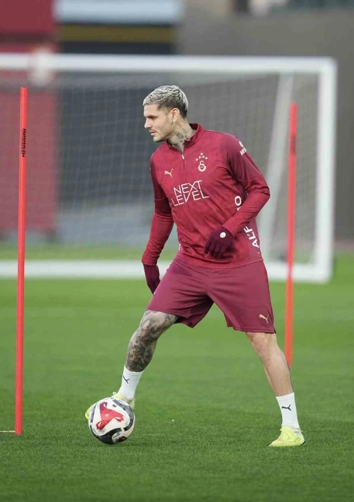 Galatasaray, RAMS Başakşehir ma&ccedil;ı hazırlıklarına başladı
