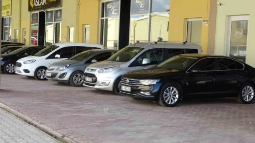 Galerici esnafı, araç almak isteyenler için şimdi tam zamanı
