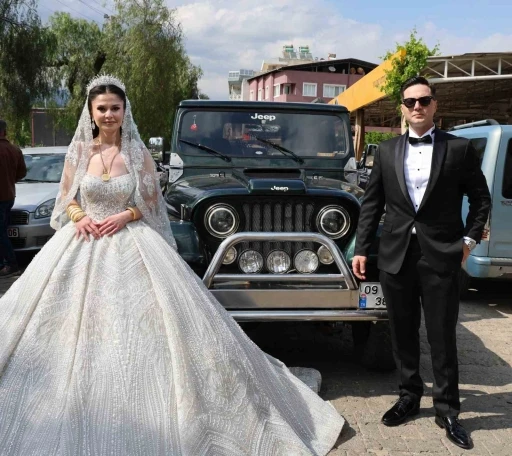 Gamze ile Berkay&rsquo;ın d&uuml;ğ&uuml;n&uuml; Aydın dağlarındaki y&uuml;zlerce cipi Nazilli&rsquo;de topladı
