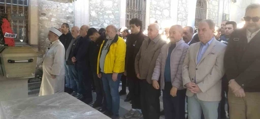 Gazeteci Abdülkadir Ekmekçioğlu Emet’te toprağa verildi
