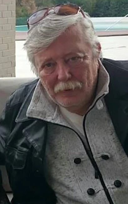 Gazeteci Aziz &Uuml;stel İzmir&rsquo;de hayatını kaybetti
