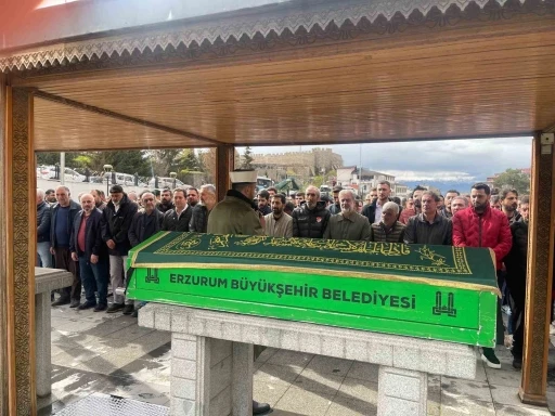 Gazeteci Orhan Akdal&rsquo;a son g&ouml;rev
