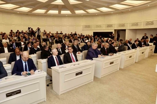 Gaziantep Büyükşehir Belediye Meclisi’nde encümen ve komisyon üyeleri belirlendi
