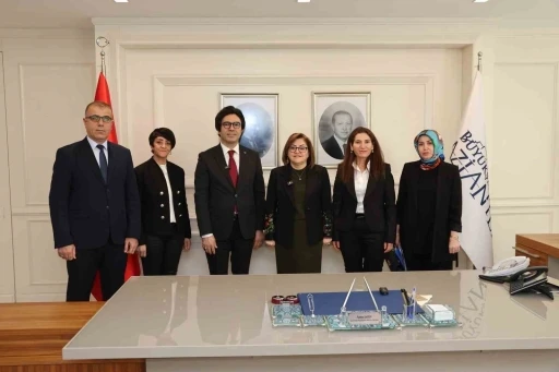 Gaziantep B&uuml;y&uuml;kşehir&rsquo;den doğum s&uuml;recine destek i&ccedil;in ebe eşliği modeli
