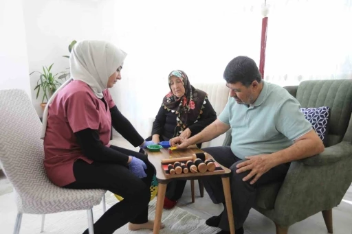 Gaziantep B&uuml;y&uuml;kşehir&rsquo;den evde fizik tedaviyle hayata dokunan hizmet
