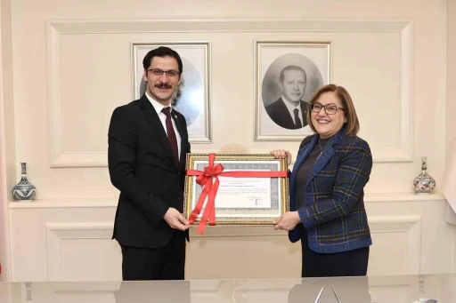 Gaziantep Büyükşehir’e iki önemli belge
