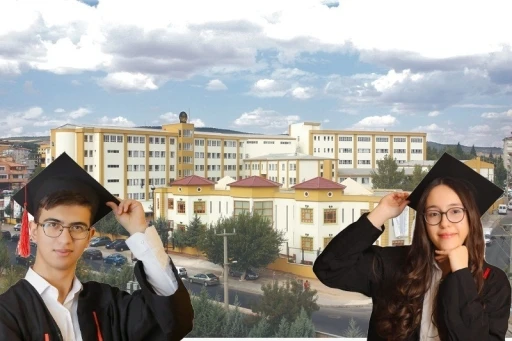 Gaziantep Kolej Vakfı&rsquo;ndan YKS-AYT&rsquo;de &ccedil;ifte T&uuml;rkiye şampiyonluğu
