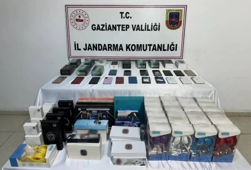 Gaziantep&rsquo;te 1,8 milyon TL değerinde elektronik eşya ele ge&ccedil;irildi: 2 g&ouml;zaltı
