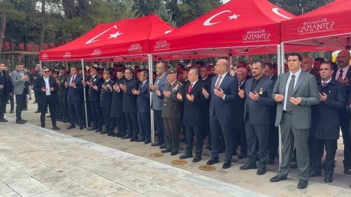 Gaziantep&rsquo;te 18 Mart &Ccedil;anakkale Zaferi&rsquo;nin 111&rsquo;inci yılında şehitler anıldı
