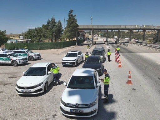 Gaziantep’te 217 araca 300 bin TL trafik idari para cezası
