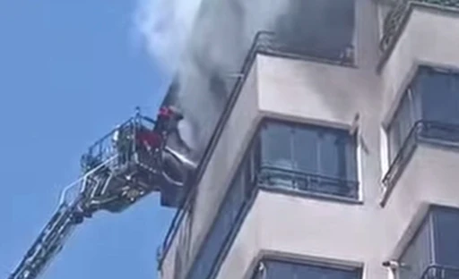 Gaziantep&rsquo;te 8 katlı binada korkutan yangın
